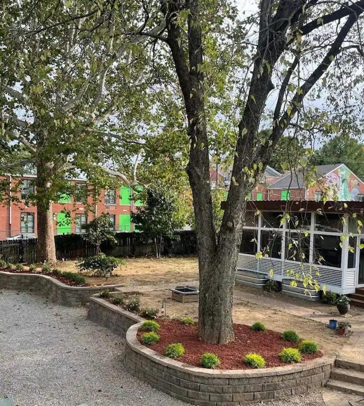 Appartement Quiet, Gated Oasis Near Downtown Lexington Extérieur photo