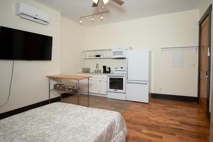 Appartement Quiet, Gated Oasis Near Downtown Lexington Extérieur photo
